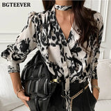 Fashion Chic V-neck Leopard Print Women Blouse and Tops 2021 Spring Long Sleeve Loose Female Shirts Blusas