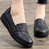 leather shoes women big size4.5-9 round toe designer flatshoes women hard-wearing light loafers