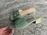 Breakj Button Fish Mouth Slippers Women 2025 Summer New Korean Version Of Large-Size Fashion Wearing A Word Drag Coarse And Cold