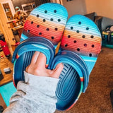 sandals 2021 Summer Sandals Hollow Out Breathable Beach Slippers Flip Flops EVA Men and Women Couple's Porous